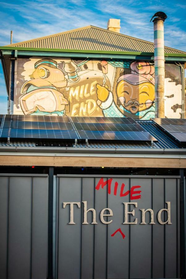 The Mile End Hotel Adelaide Exterior foto